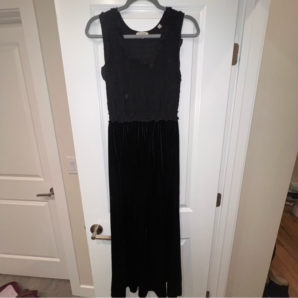 Max Studio Velvet Maxi Dress in‎ Black